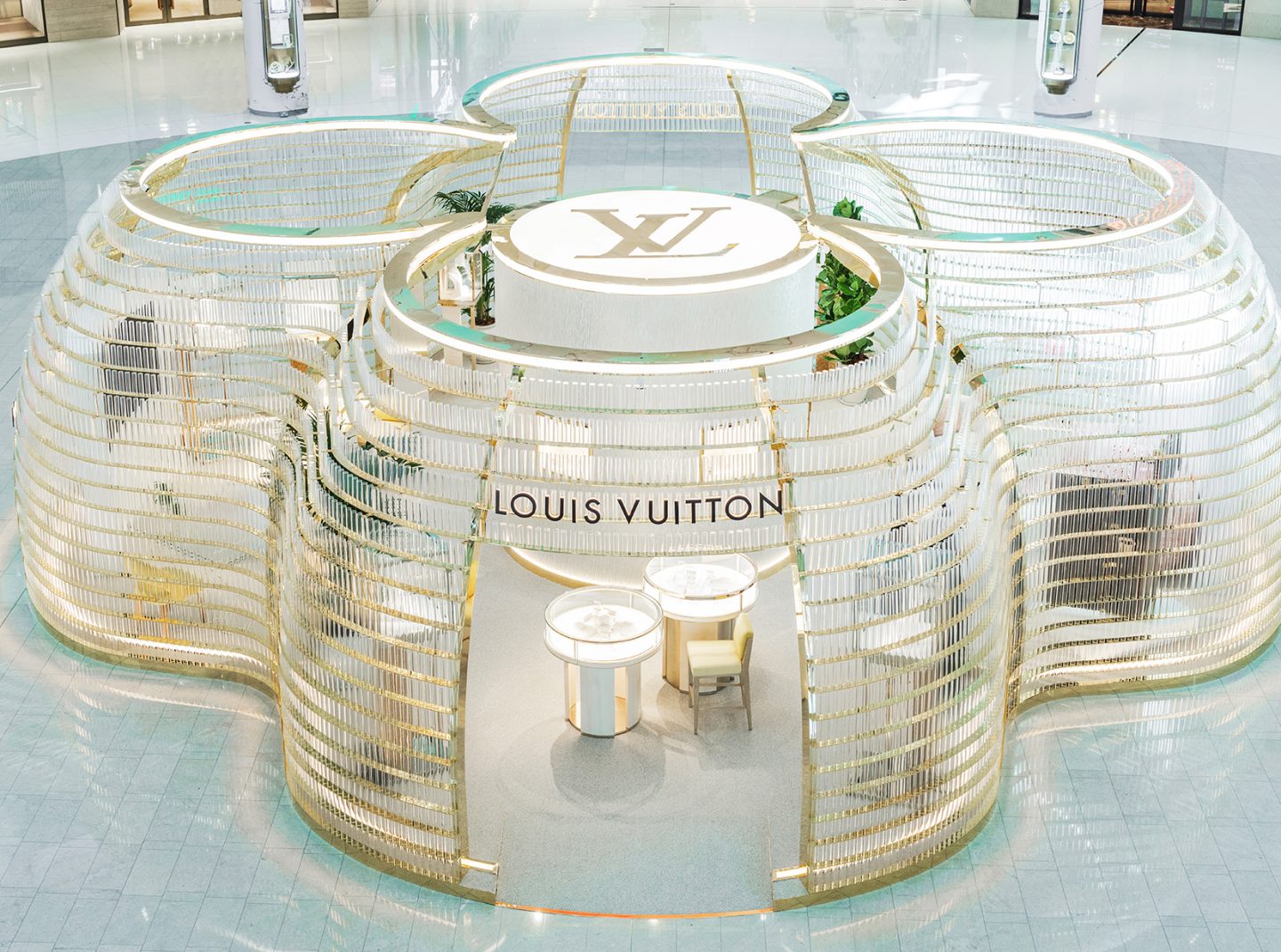 Louis Vuitton Watches and Jewerly Pop Up_retail design_Pardgroup