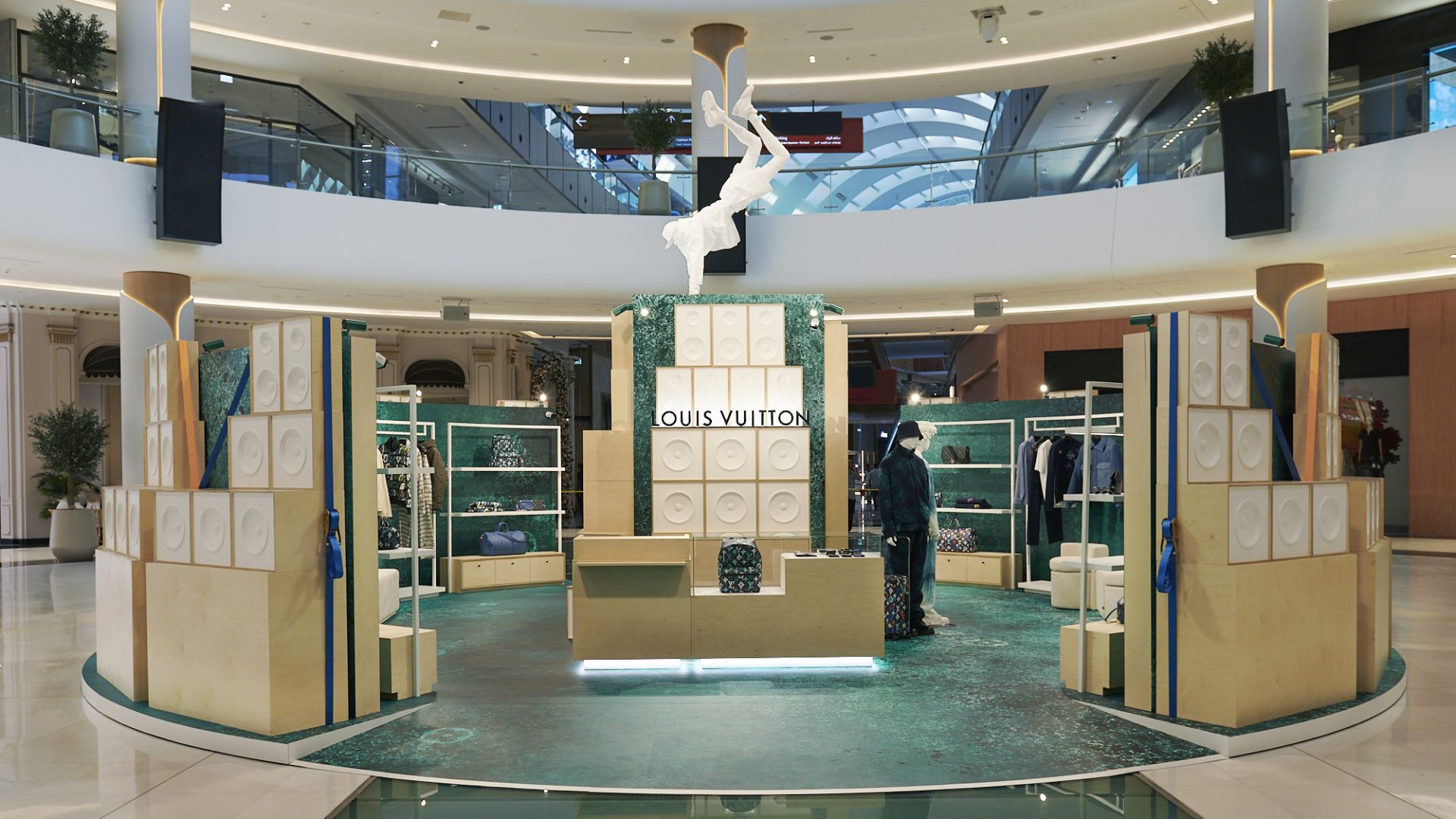 Pop-up store for Louis Vuitton jewelry and watches in the Dubai Mall