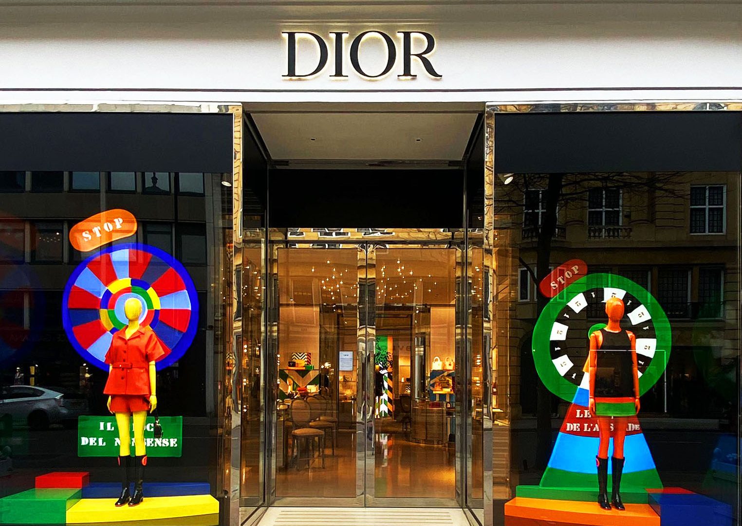 Dior allestimento vetrine, Sloane Street, Londra retail design_Pardgroup