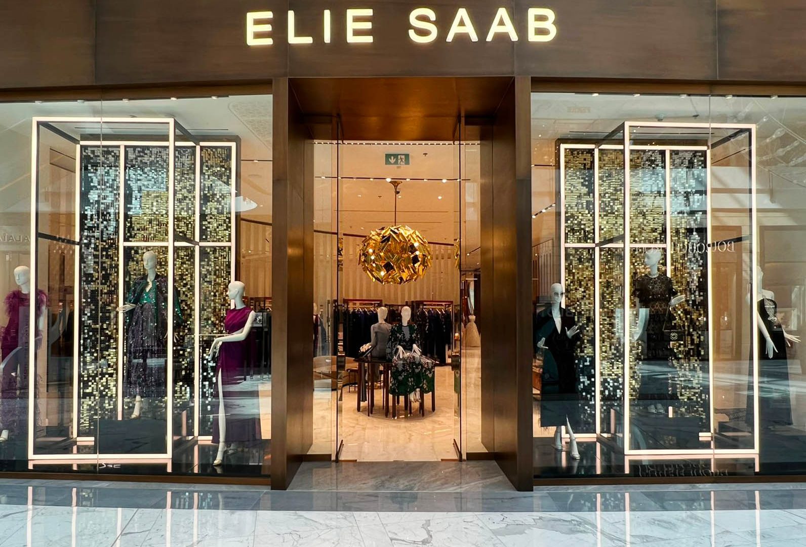 Elie Saab, Shinmerlick Windows Displays, Abu Dhabi Sowwah Square