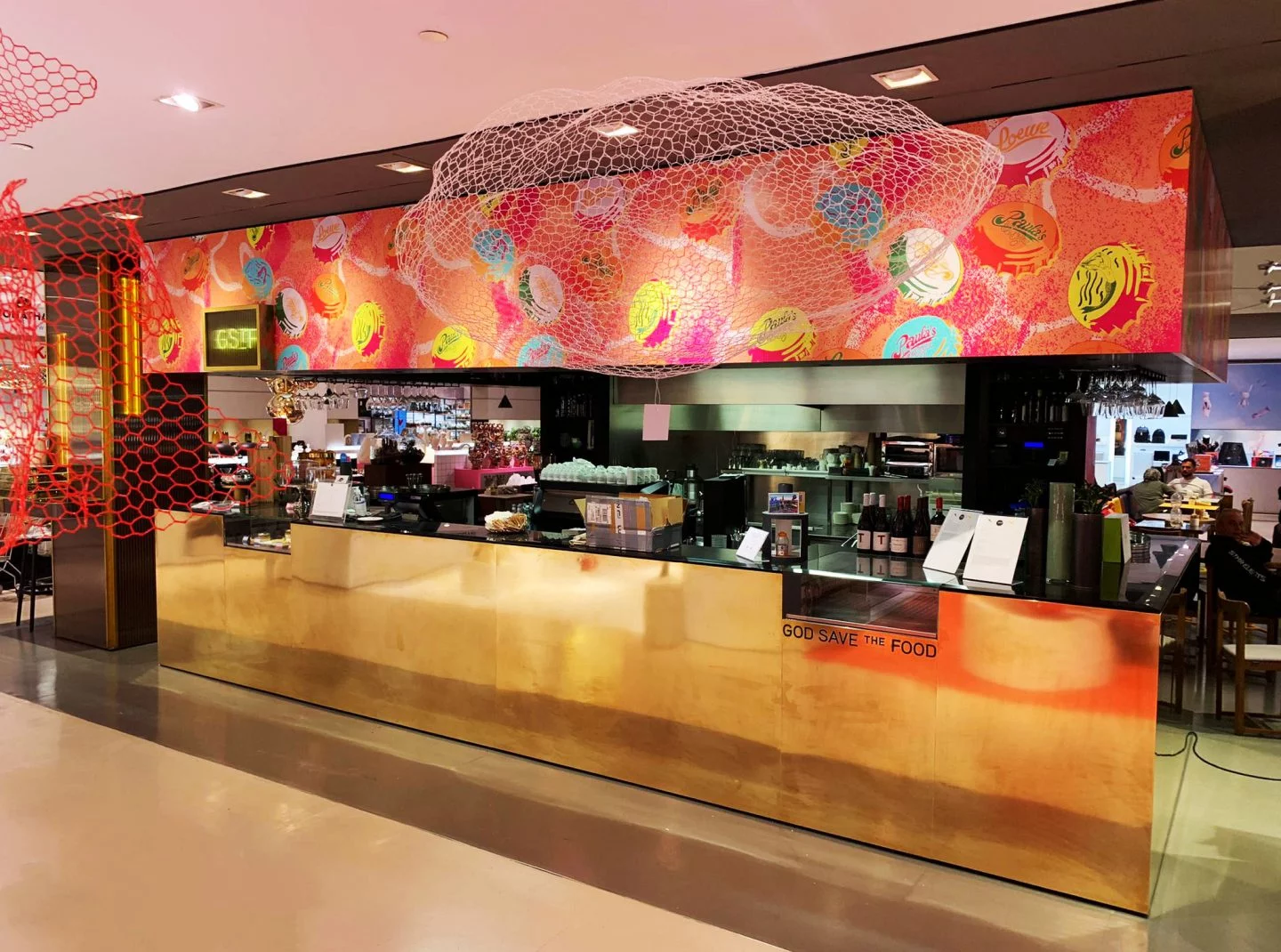 LOEWE_Paula Ibiza POP UP retail design_Pardgroup