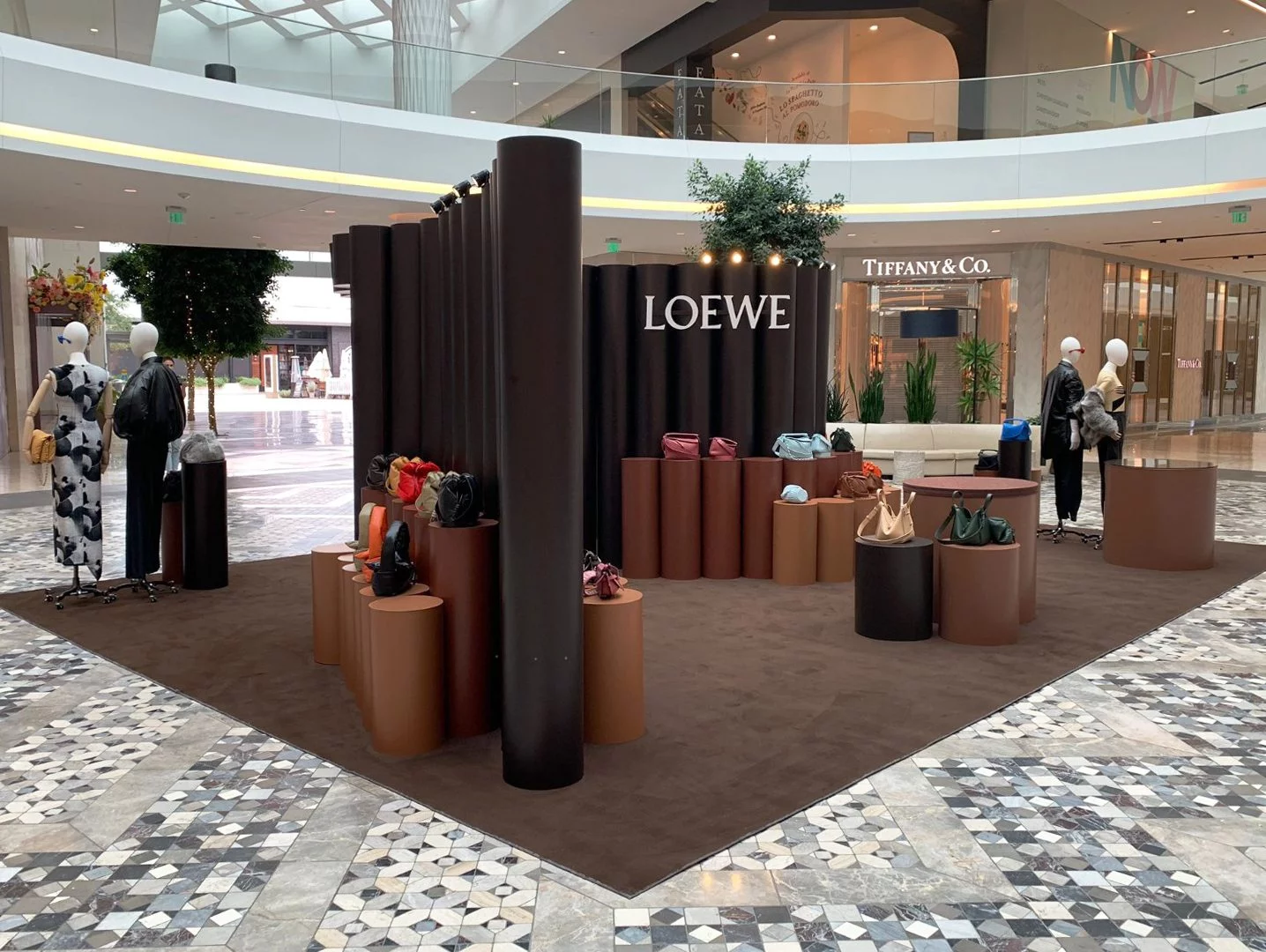 LOEWE_Pop Up California retail design_Pardgroup