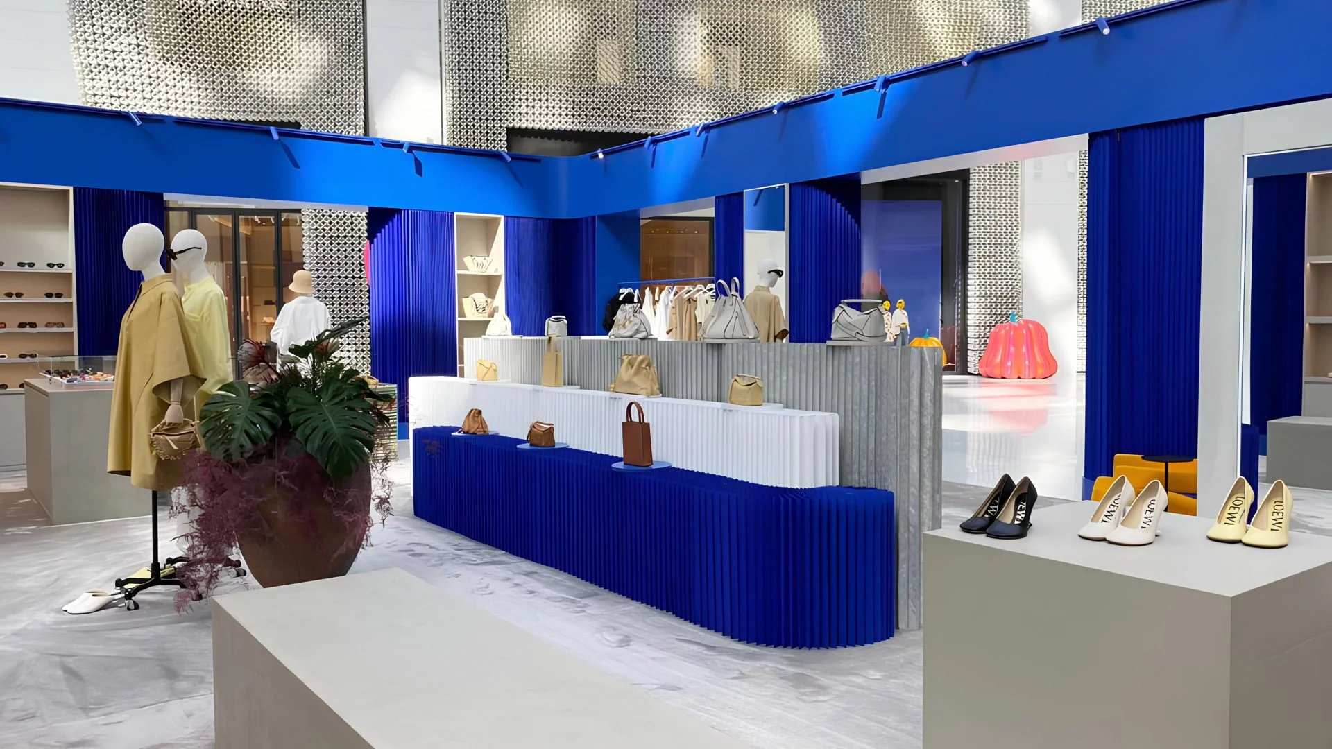 Loewe Temporary Store retail design_Pardgroup