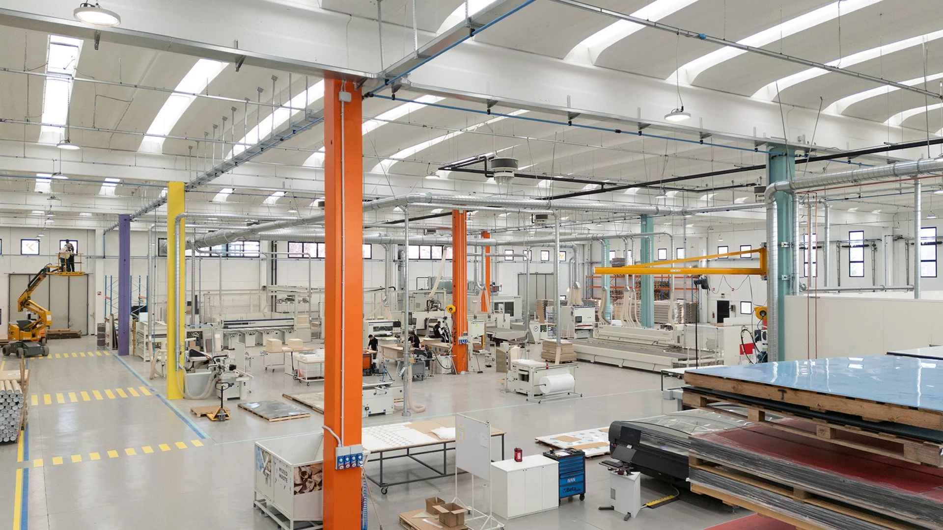 Pardgroup | business-archive-yellow-factory