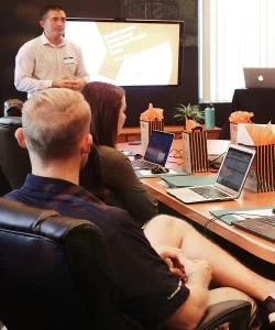Pardgroup | business-home-stratos