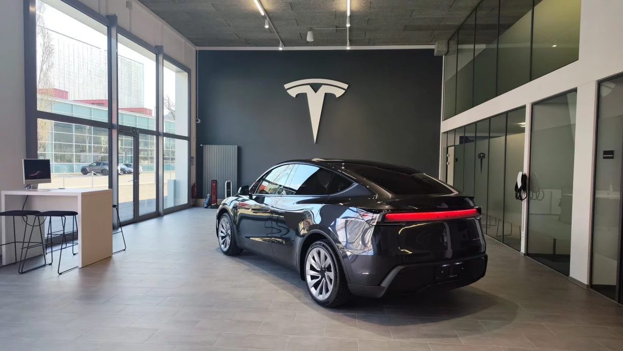 Pardgroup | 2025.02_Tesla-Remodel-Landquart-8